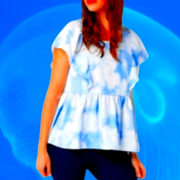 𝅺Du Jour Large Blue And White Tie Dye Ruffled Neckline Swing Hem Blouse NWOT - Picture 4 of 6